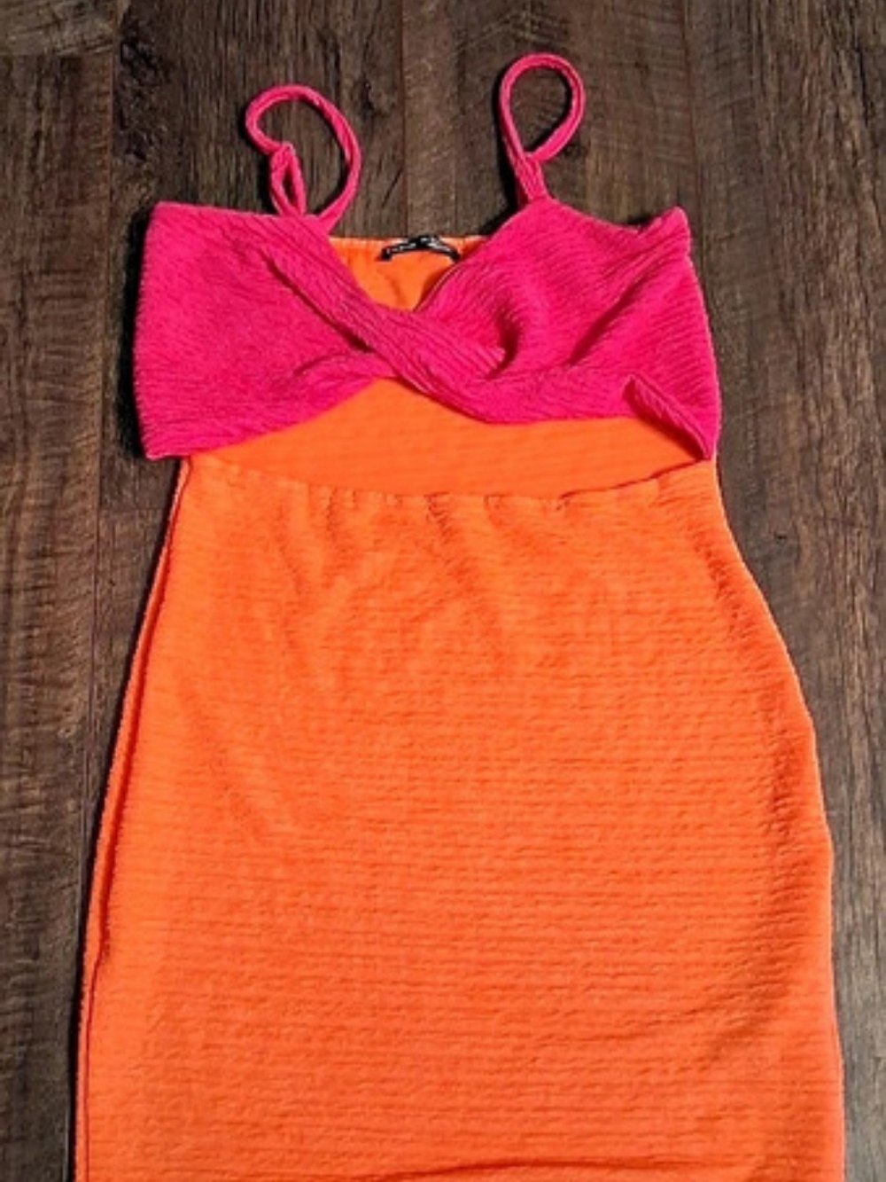 SHEIN VCAY Pink Orange Contrast Twist Front Cut Out Dress